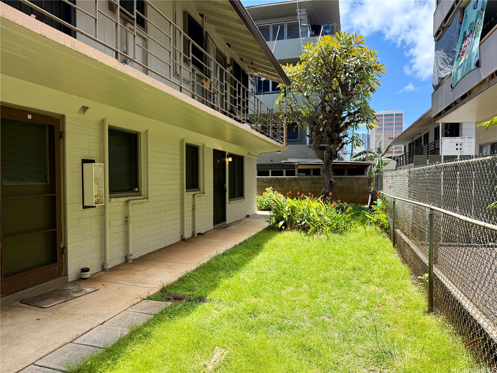 1329 Matlock Avenue Property Photo 2
