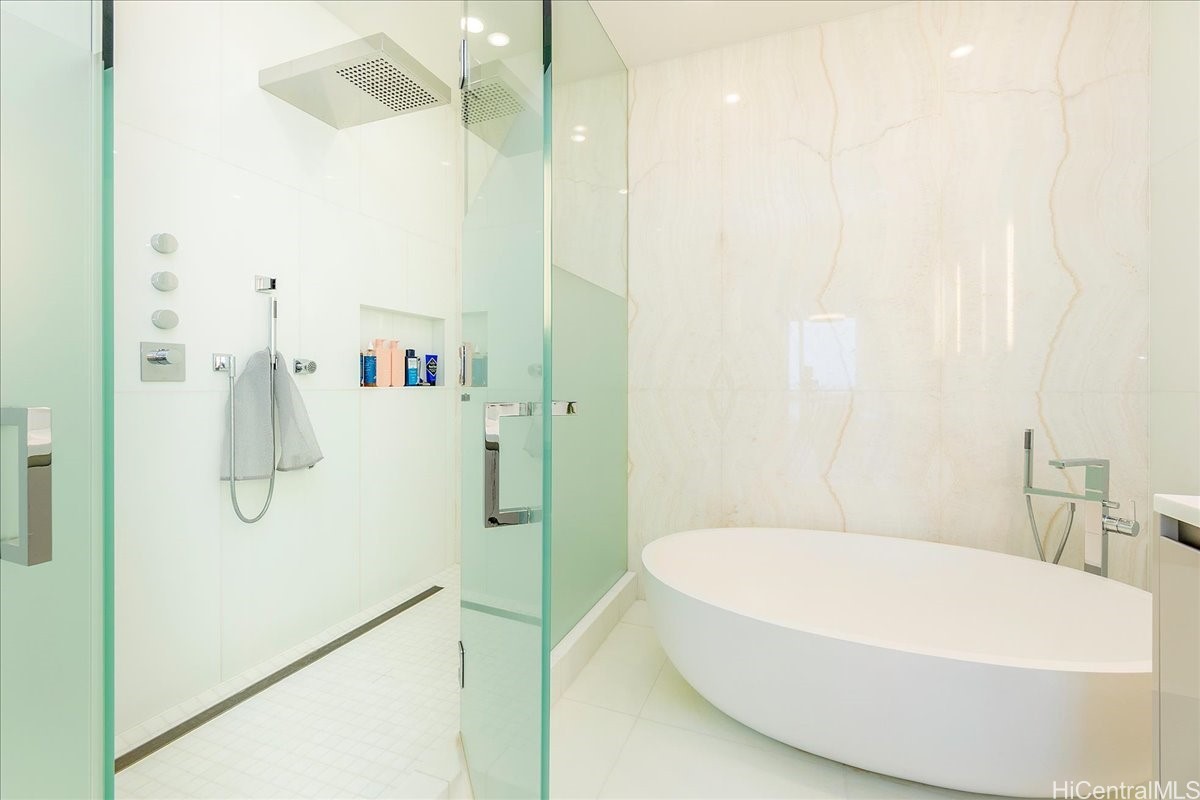 1118 Ala Moana Boulevard 1002 Property Photo 15