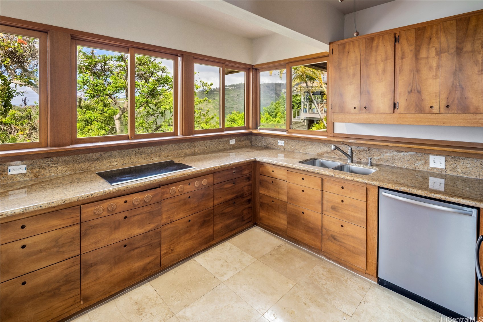 1732-a Mikahala Way Property Photo 9