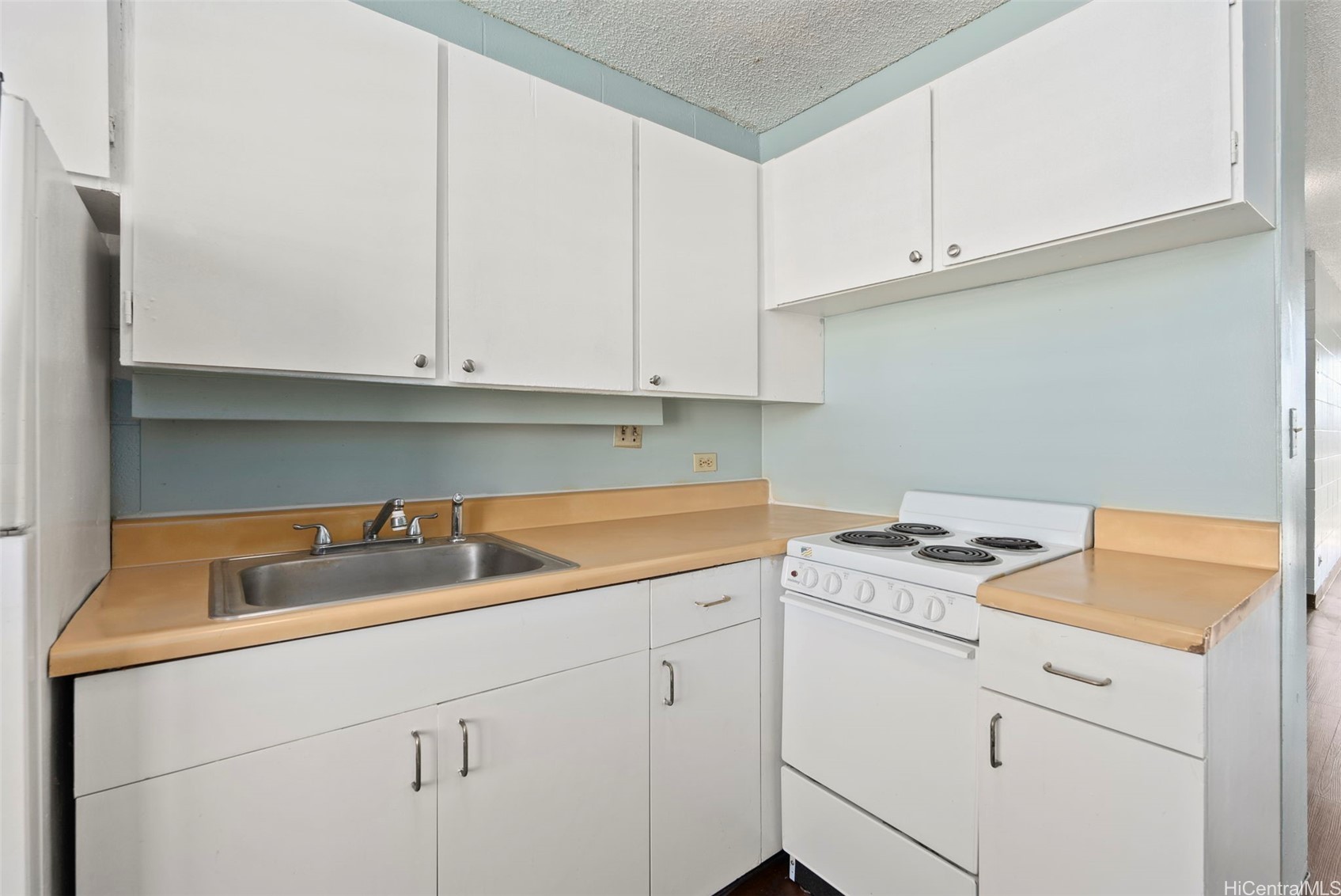 94-246 Leoku Street E306 Property Photo 7