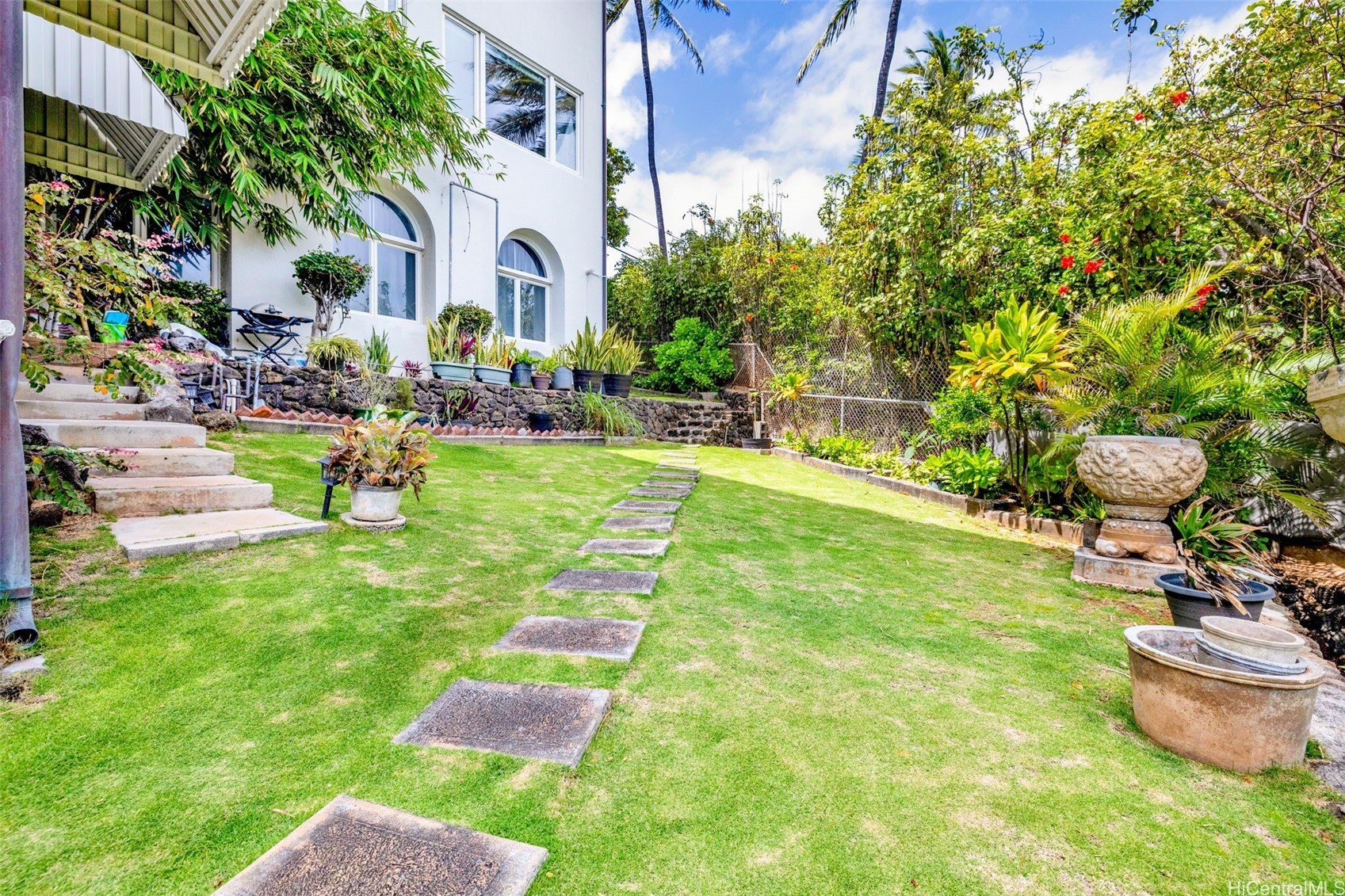 3647 Diamond Head Road Property Photo 6
