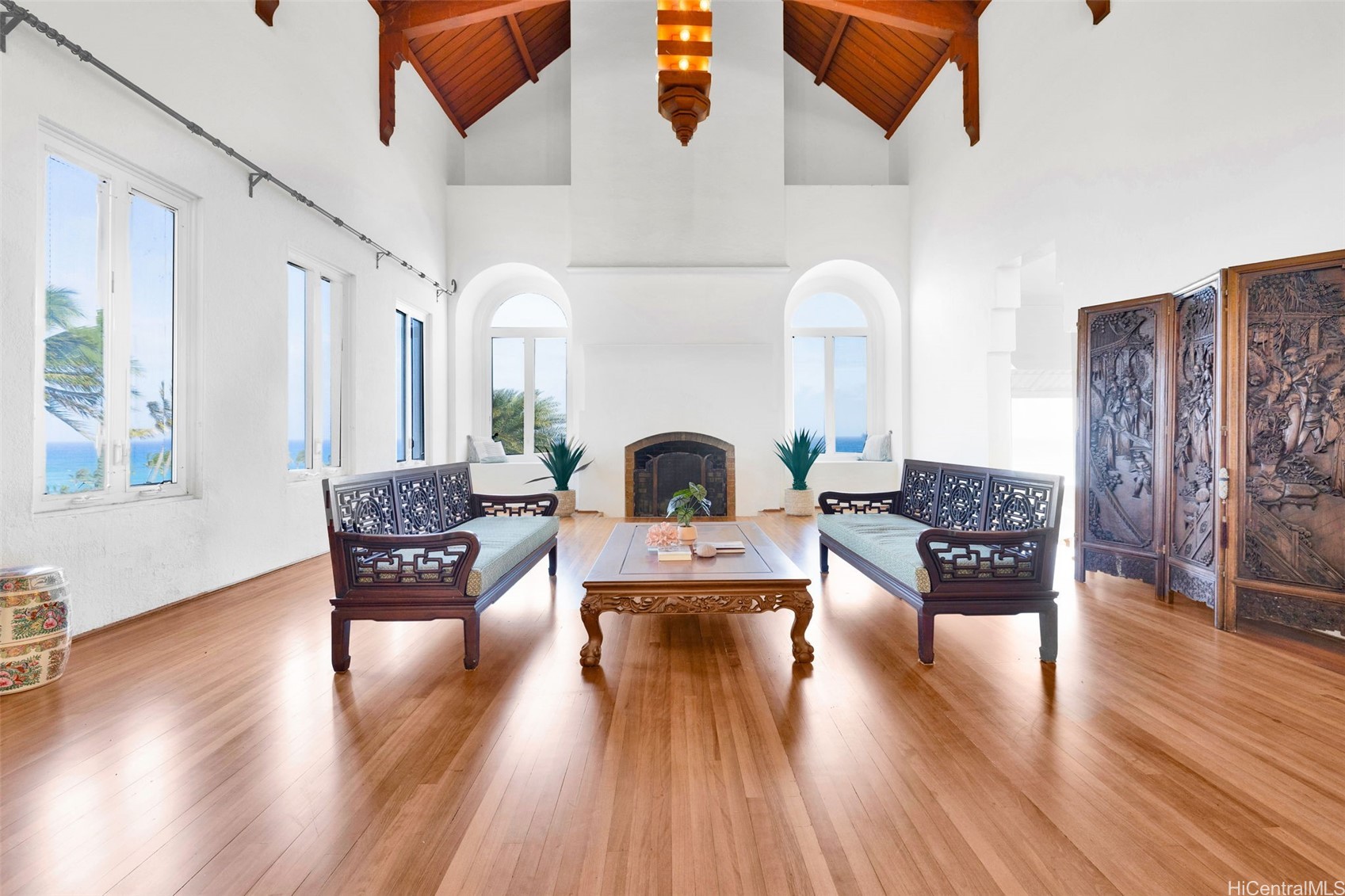 3647 Diamond Head Road Property Photo 9