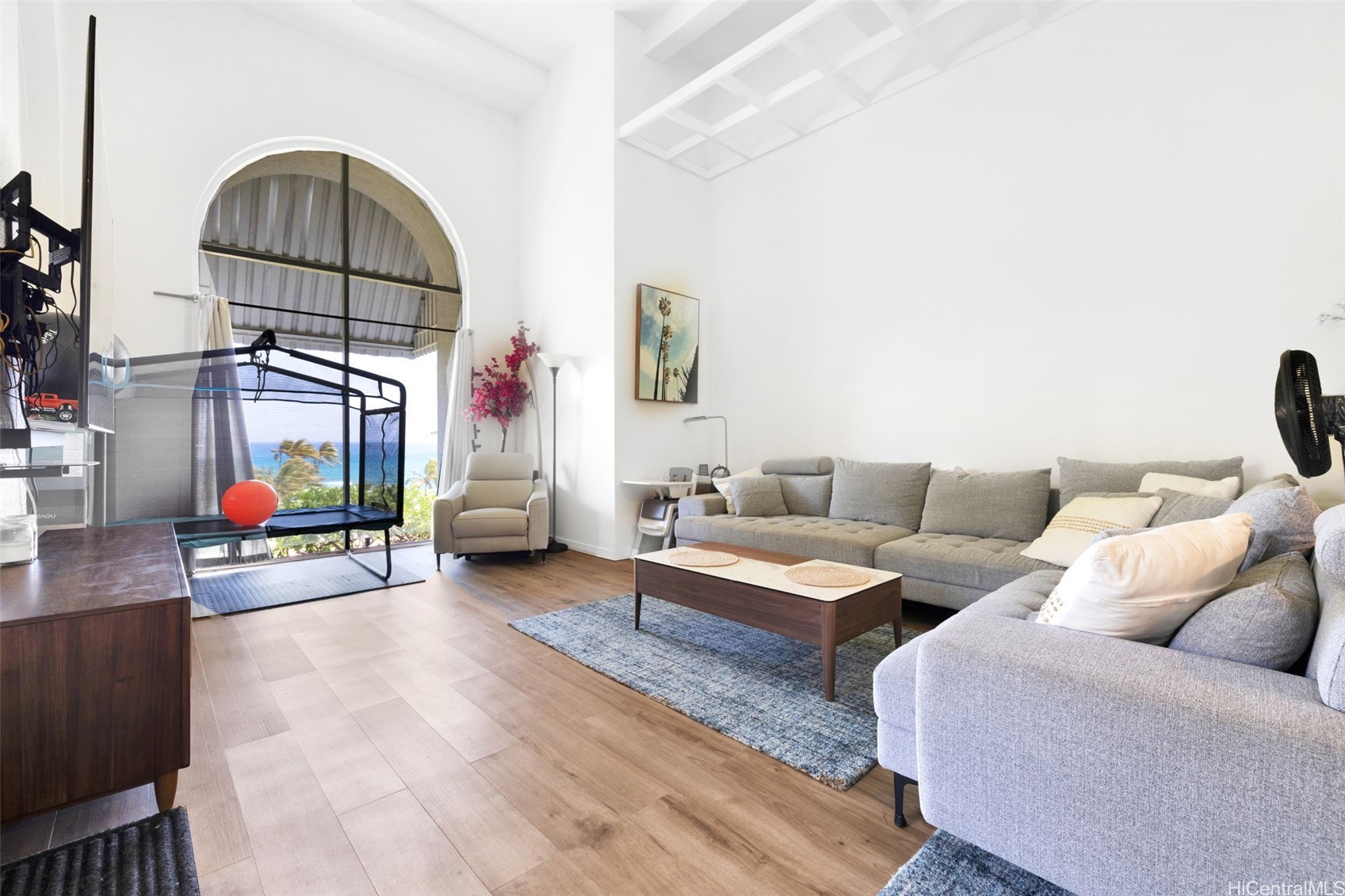 3647 Diamond Head Road Property Photo 10
