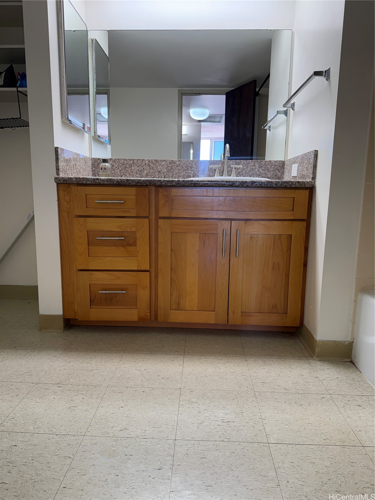 84-740 Kili Drive 427 Property Photo 10
