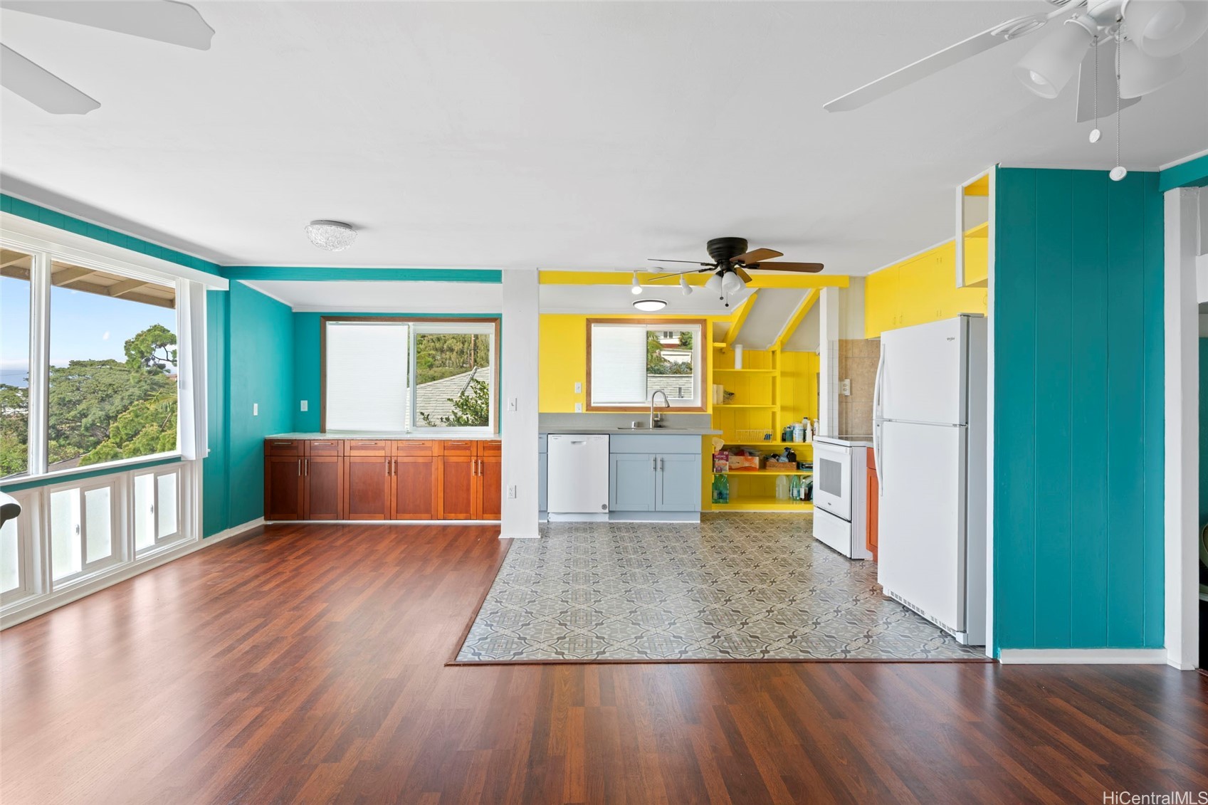 3925 Nioi Place Property Photo 4