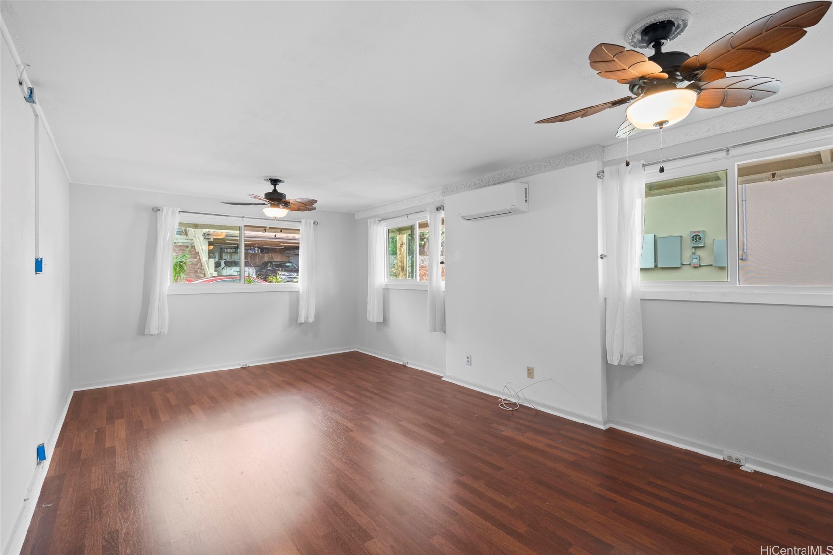 3925 Nioi Place Property Photo 7
