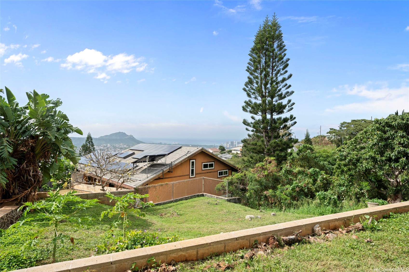 3925 Nioi Place Property Photo 18