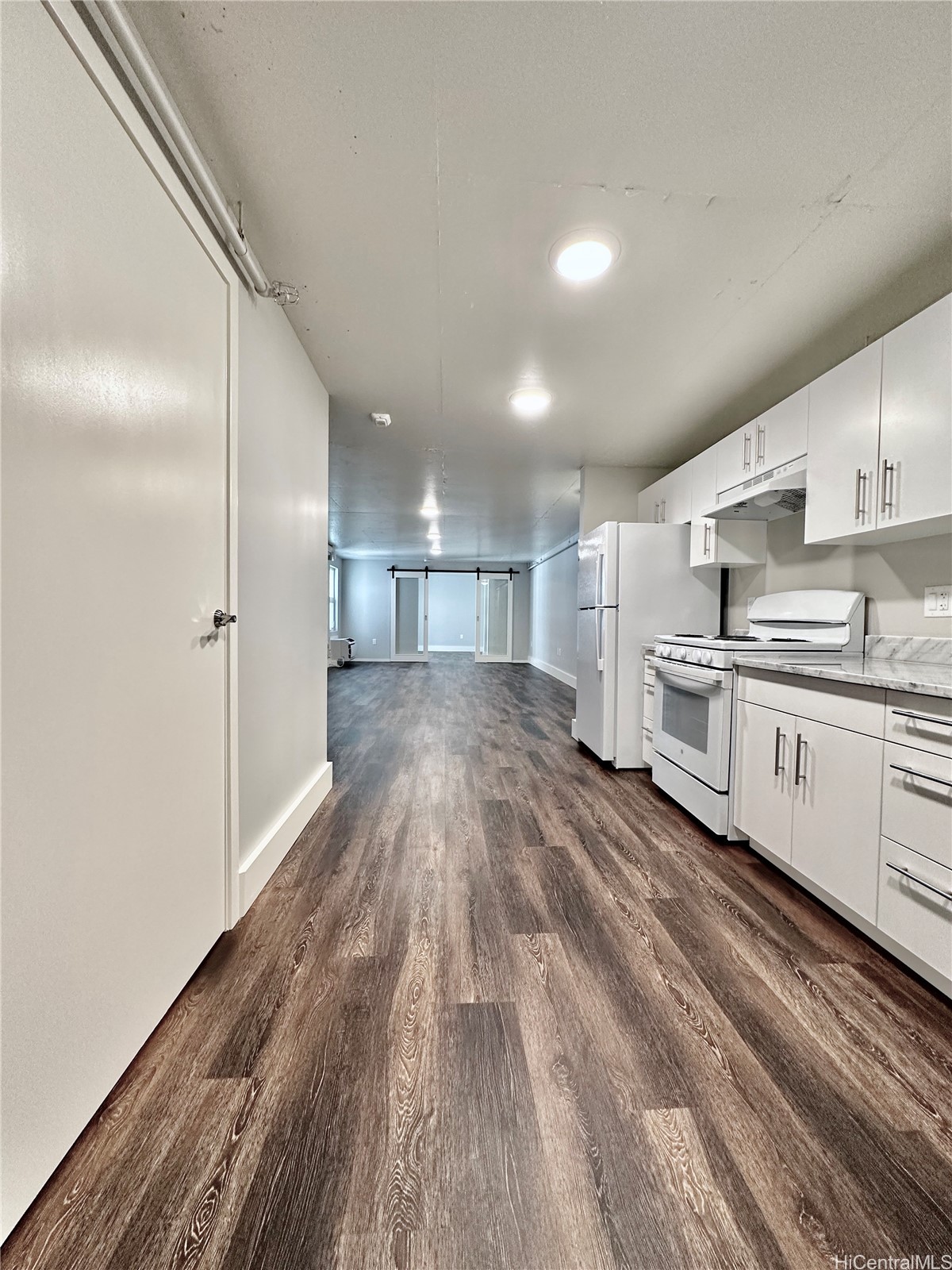 803 Waimanu Street 609 Property Photo 1