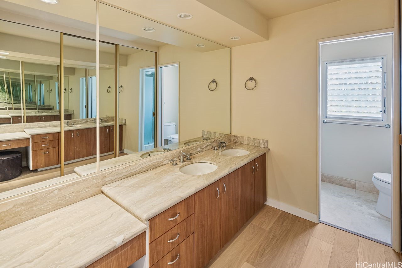 3003 Kalakaua Avenue 7b Property Photo 16