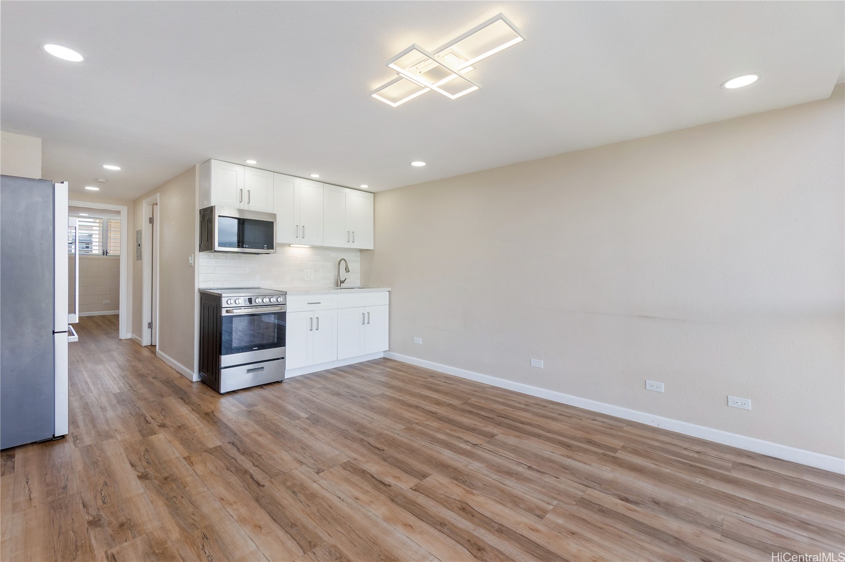 2211 Ala Wai Boulevard 1606 Property Photo 8