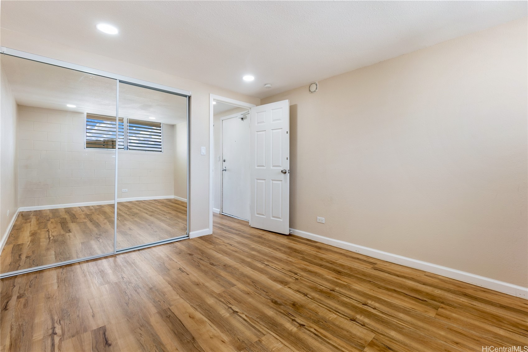 2211 Ala Wai Boulevard 1606 Property Photo 15