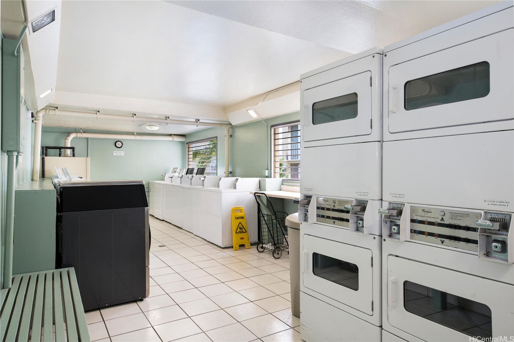 2211 Ala Wai Boulevard 1606 Property Photo 18