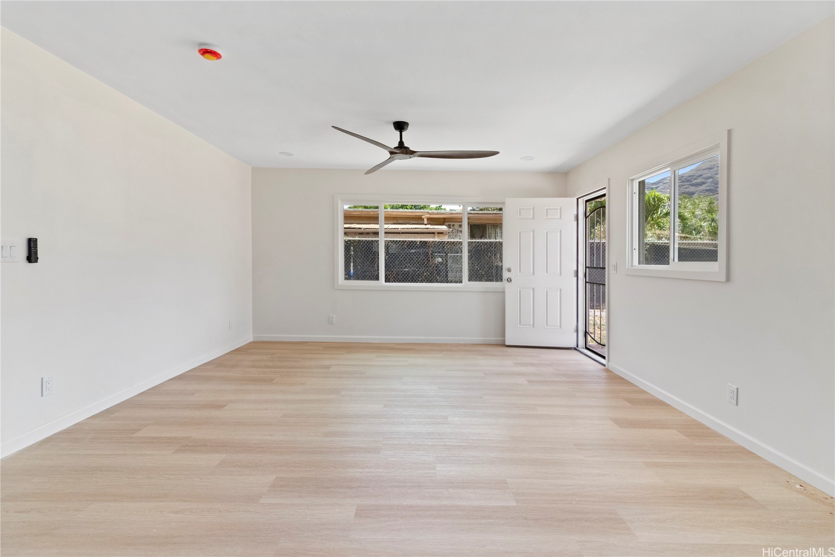 84-1035 Lahaina Street Property Photo 4
