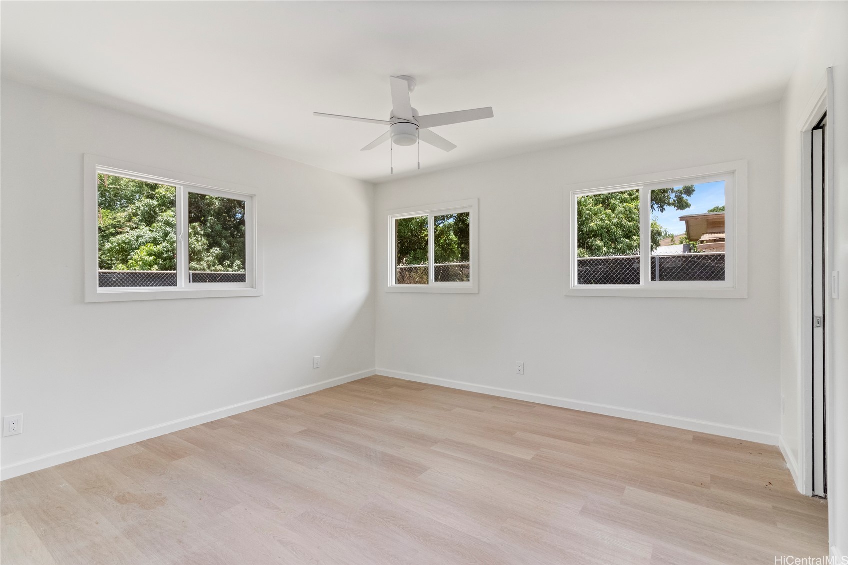 84-1035 Lahaina Street Property Photo 10