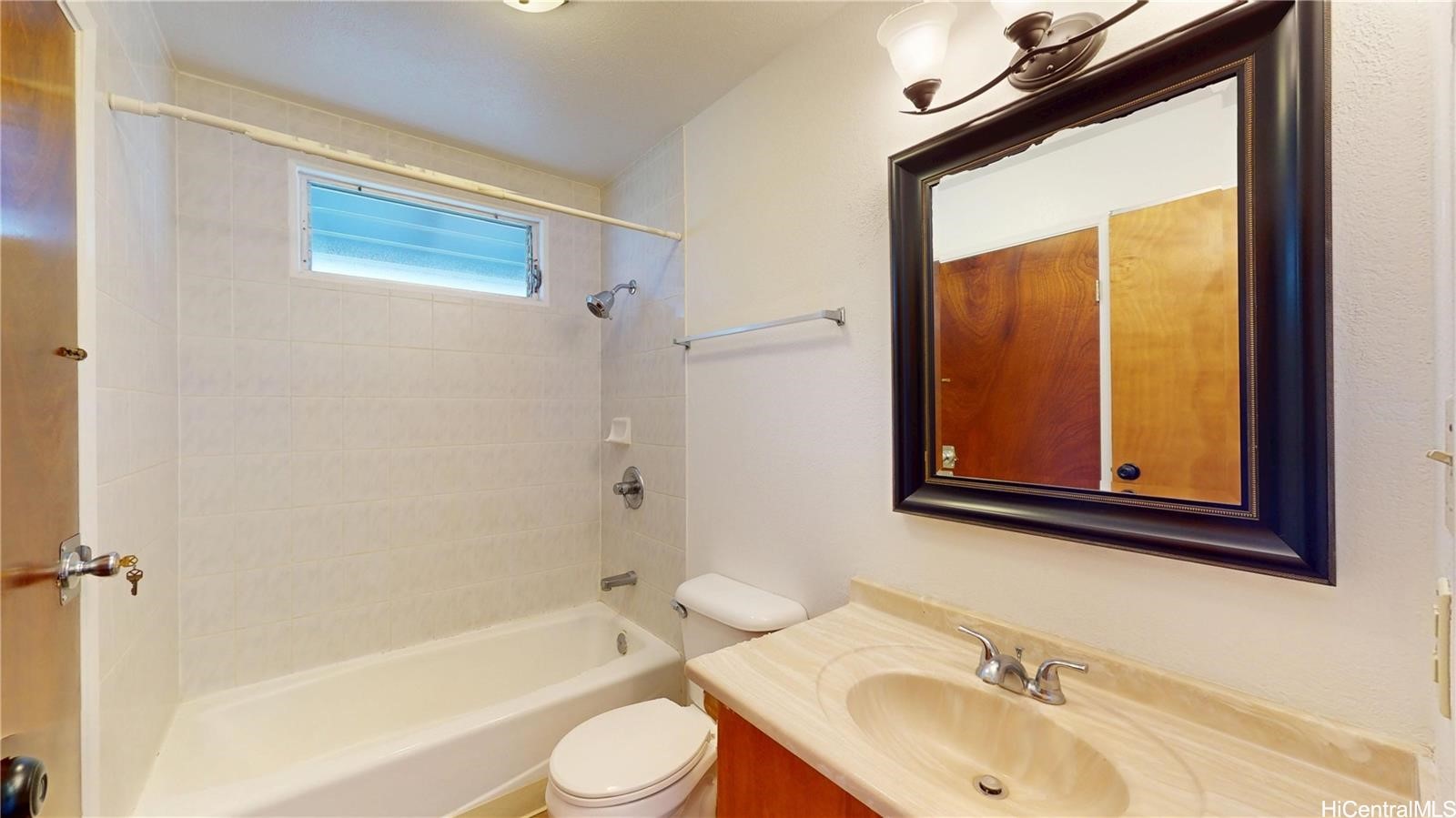 3331 Hayden Street Front,a,b,c Property Photo 14