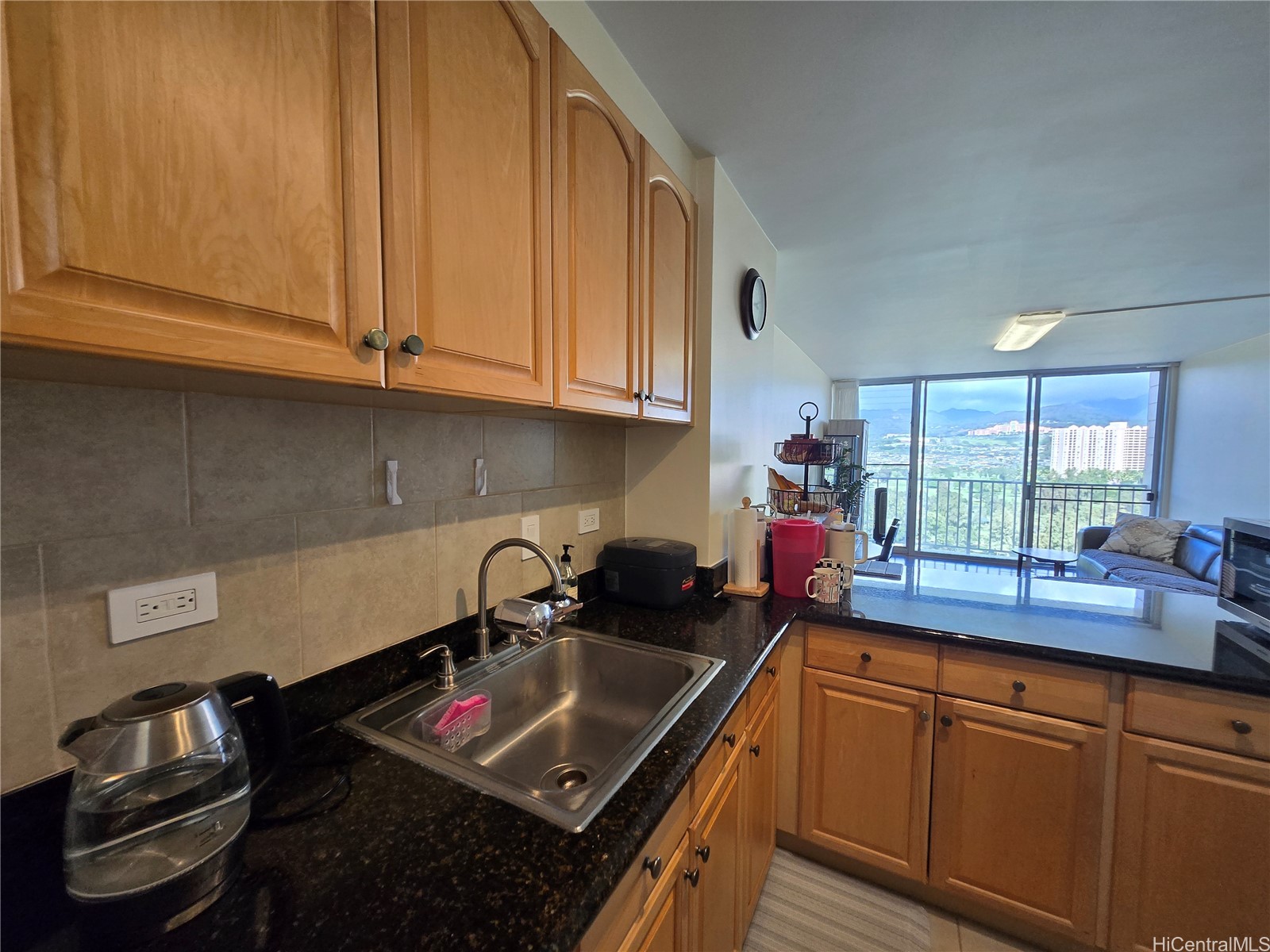 949 Ala Nanala Street 1303 Property Photo 5