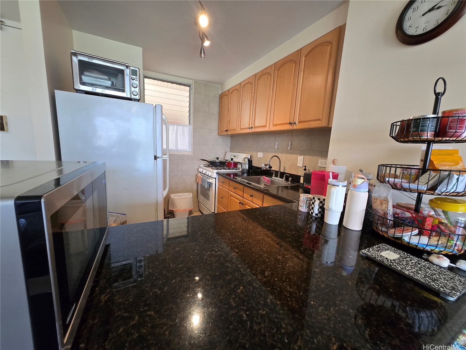 949 Ala Nanala Street 1303 Property Photo 7