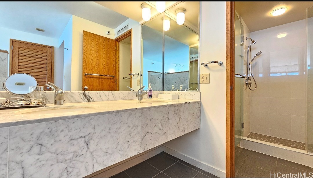 1330 Ala Moana Boulevard 1405 Property Photo 14
