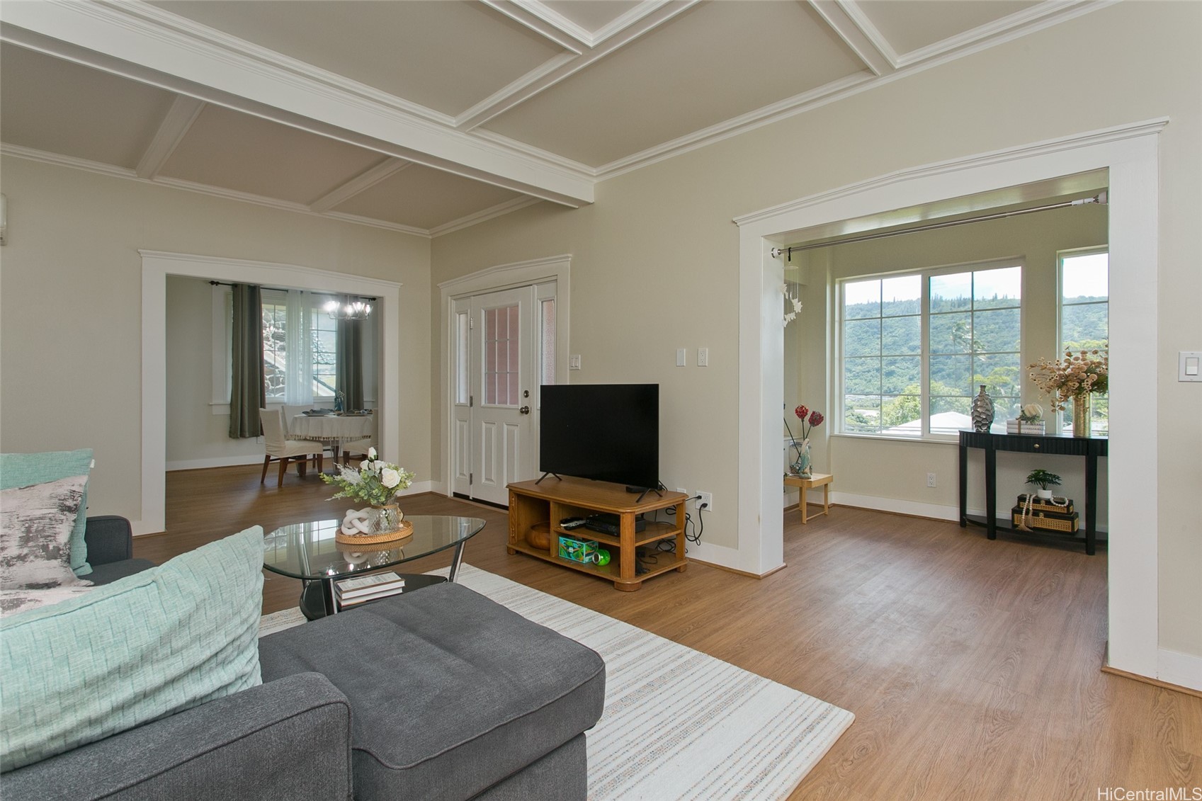 2742 Manoa Road Property Photo 5