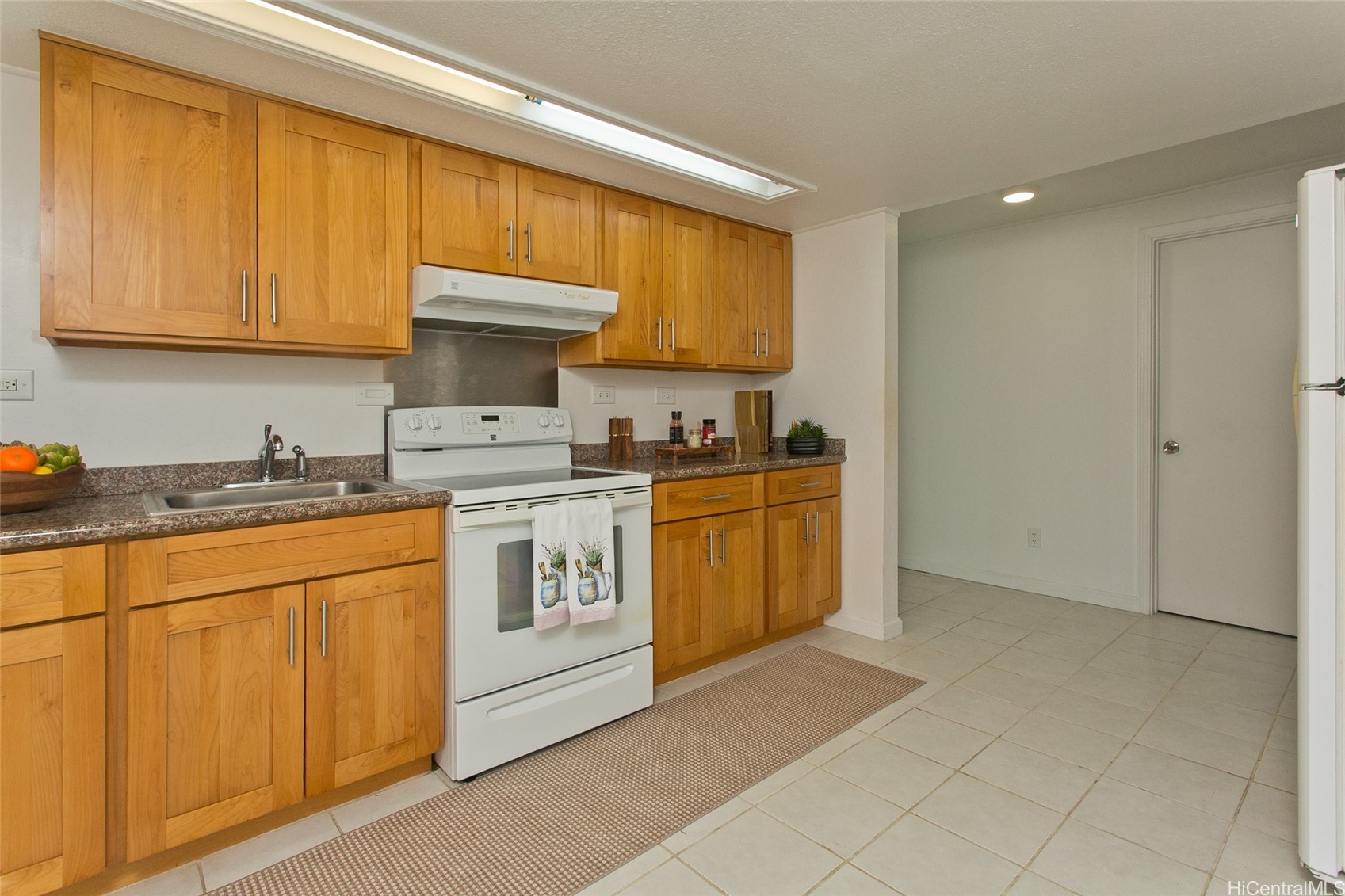 2742 Manoa Road Property Photo 19