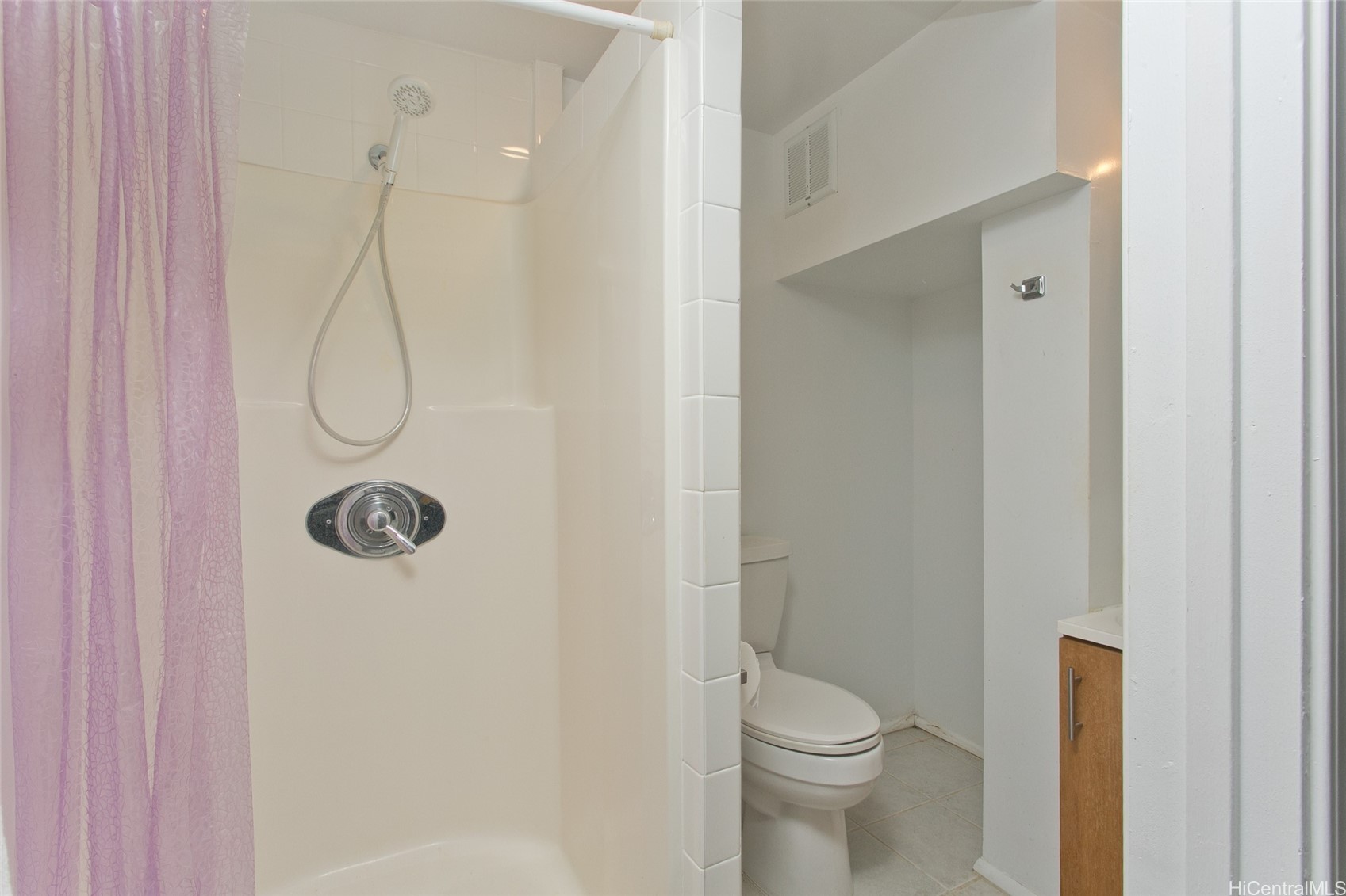 2742 Manoa Road Property Photo 20