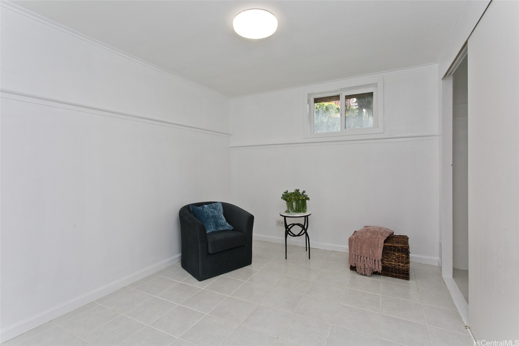 2742 Manoa Road Property Photo 21