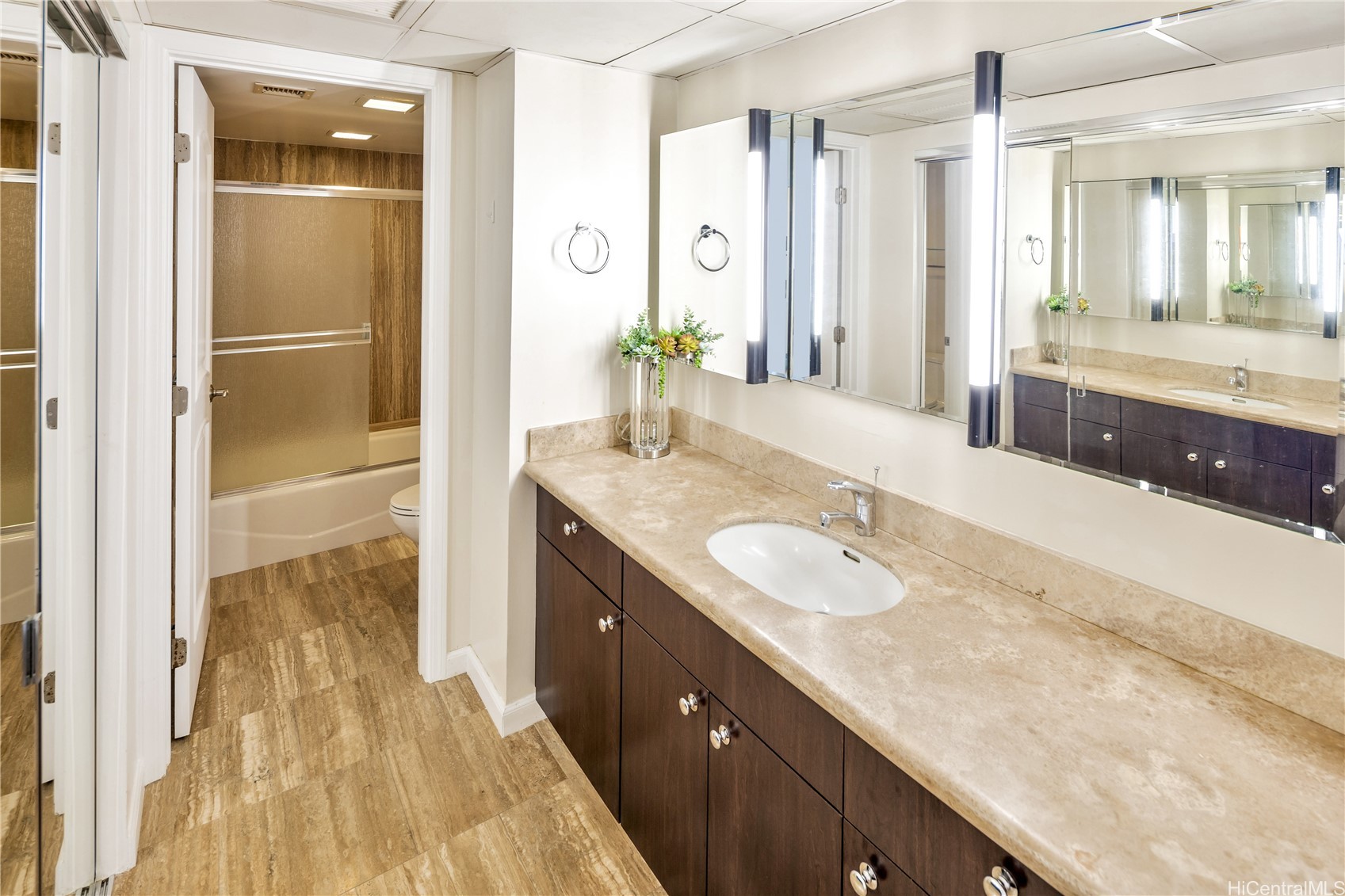 1600 Ala Moana Boulevard 3700 Property Photo 15