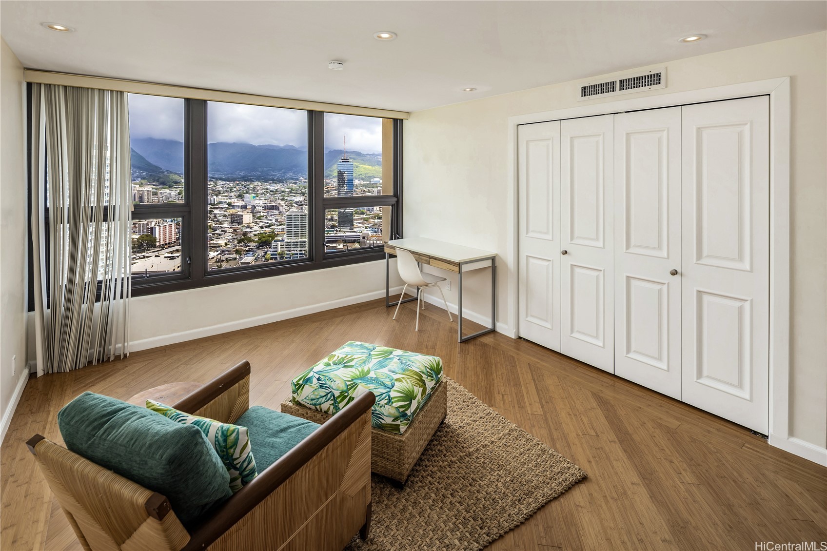 1600 Ala Moana Boulevard 3700 Property Photo 16