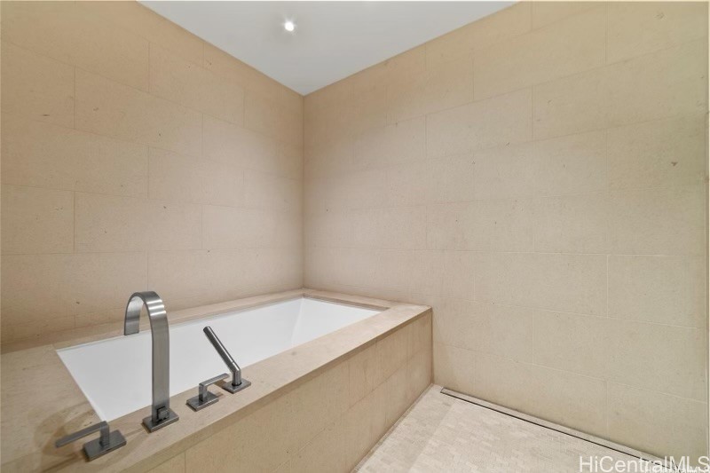 1388 Ala Moana Boulevard 1406 Property Photo 4