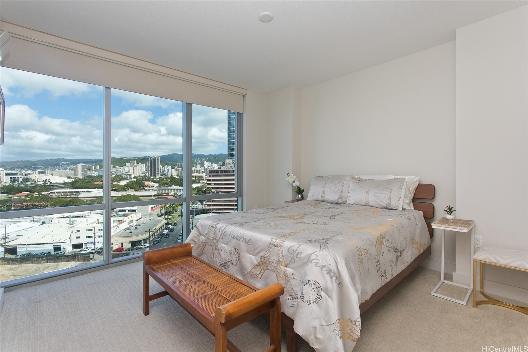 1189 Waimanu Street 1208 Property Photo 6