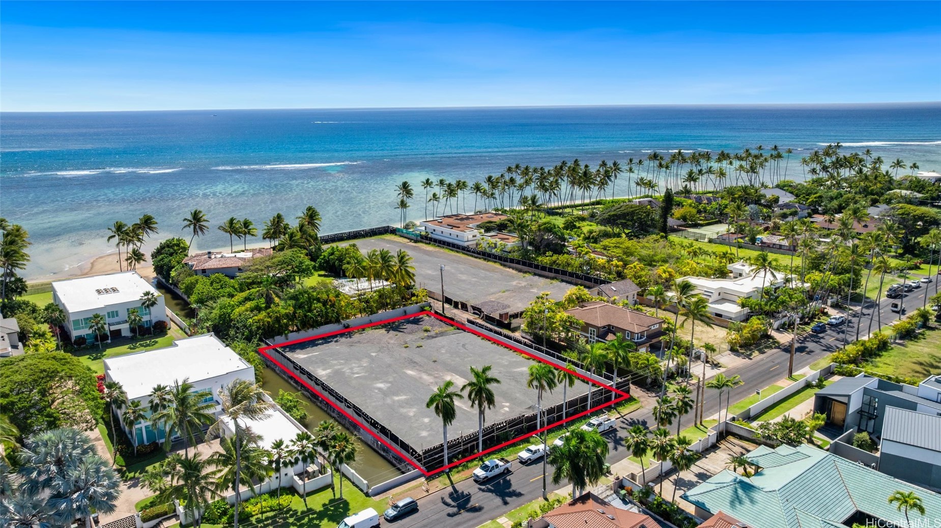 4775 Kahala Avenue Property Photo 1