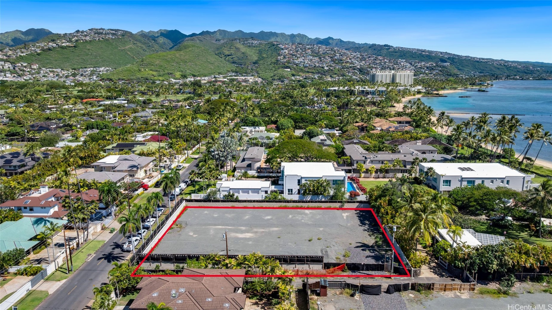 4775 Kahala Avenue Property Photo 4