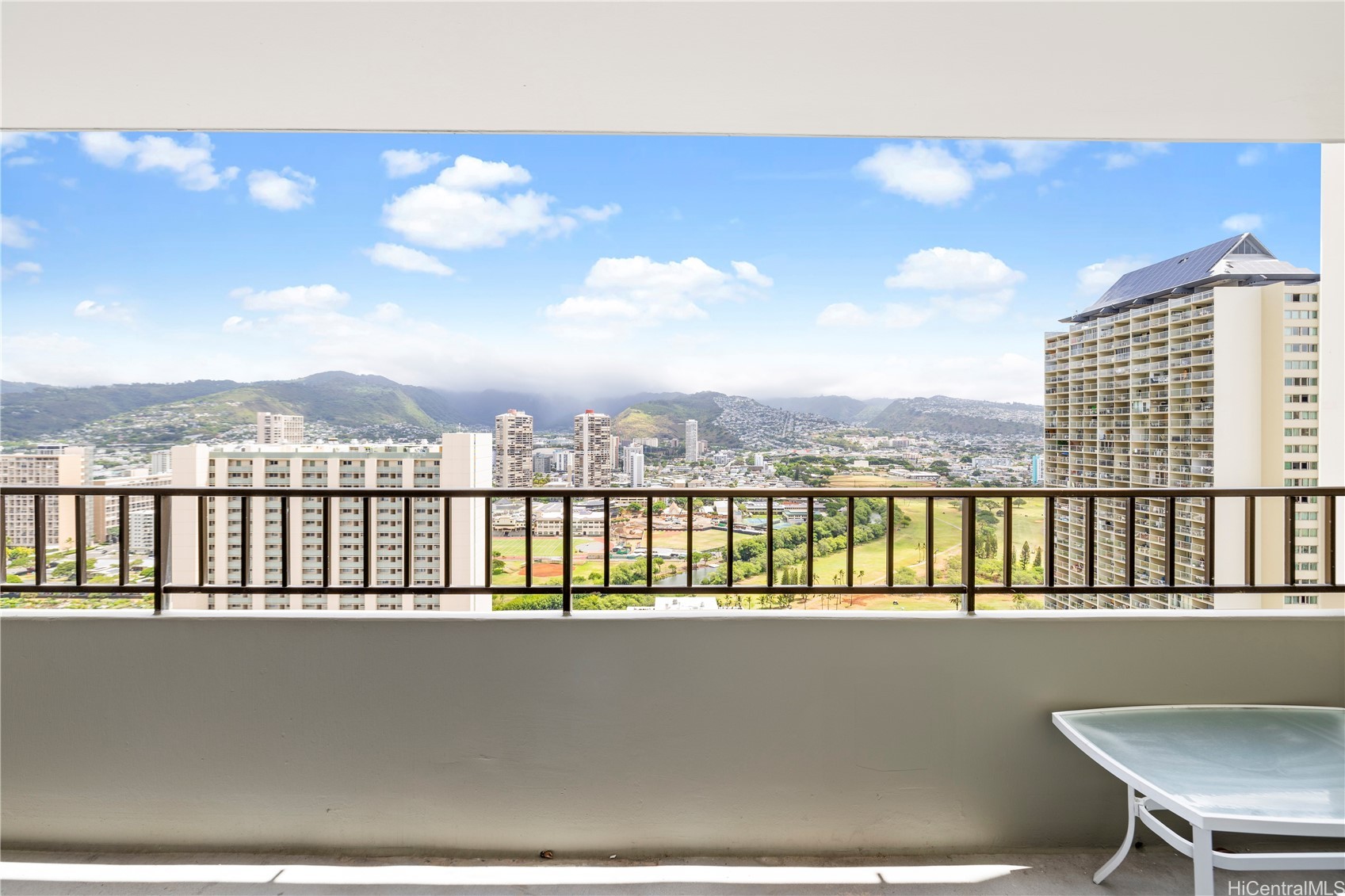 2240 Kuhio Avenue 3201 Property Photo 6