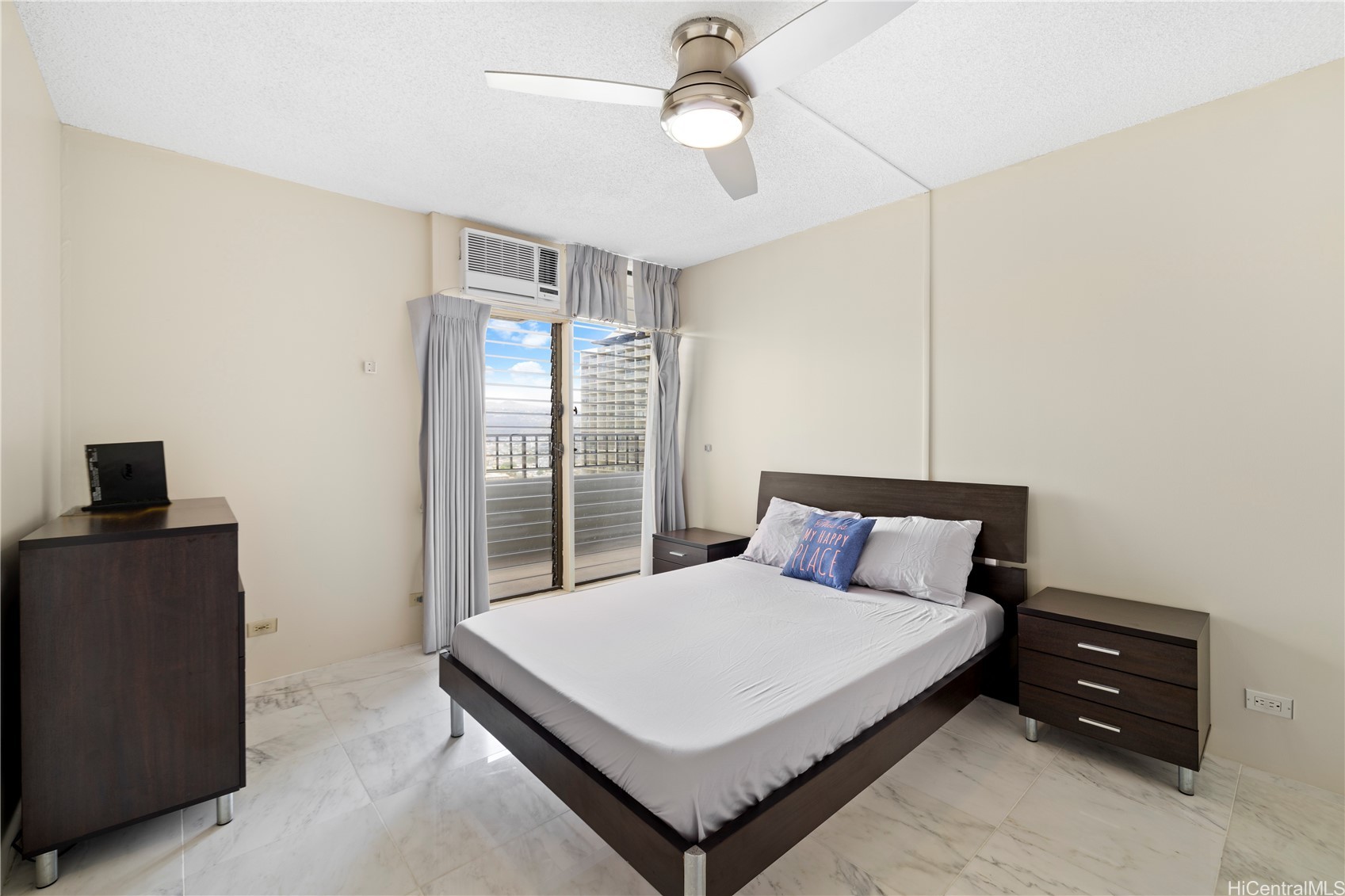 2240 Kuhio Avenue 3201 Property Photo 9