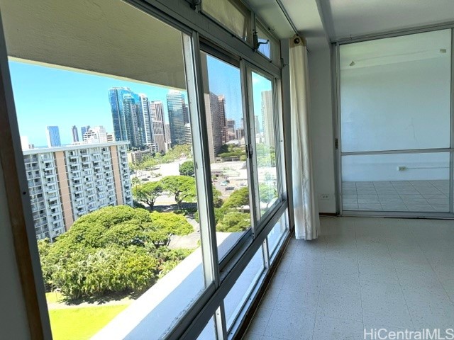 1519 Nuuanu Avenue 1241 Property Photo 6