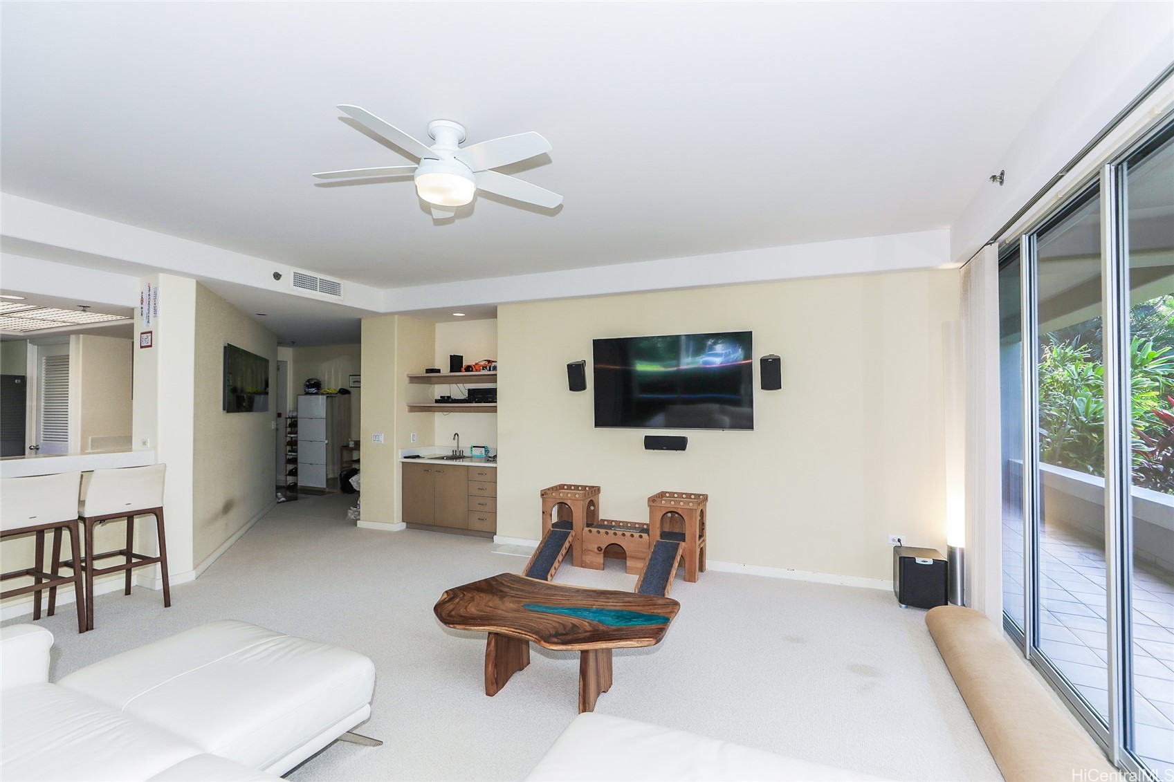 1 Keahole Place 2113 Property Photo 10