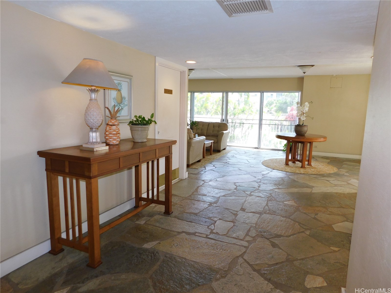 710 Lunalilo Street 301 Property Photo 19