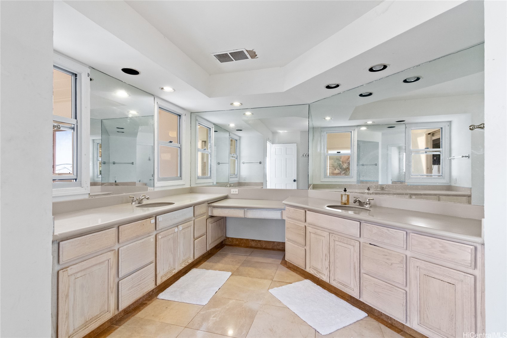 483 Maono Loop Property Photo 11