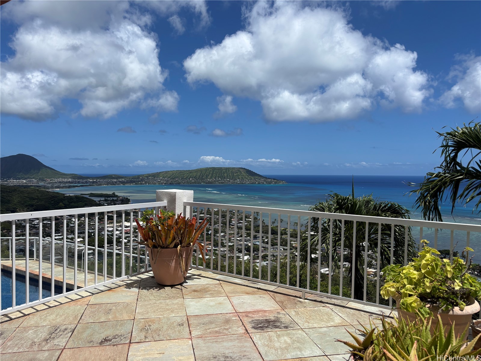 483 Maono Loop Property Photo 17