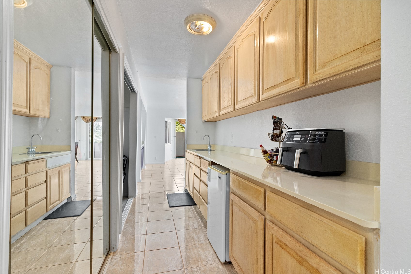 483 Maono Loop Property Photo 19