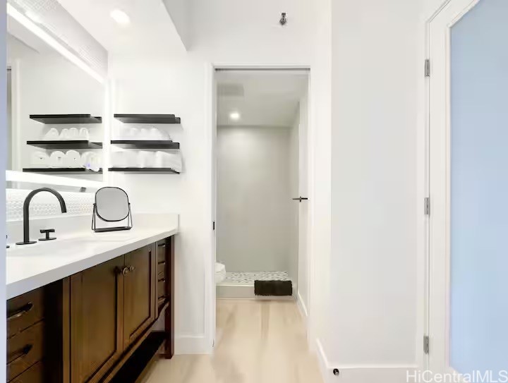 201 Ohua Avenue 901 Property Photo 7