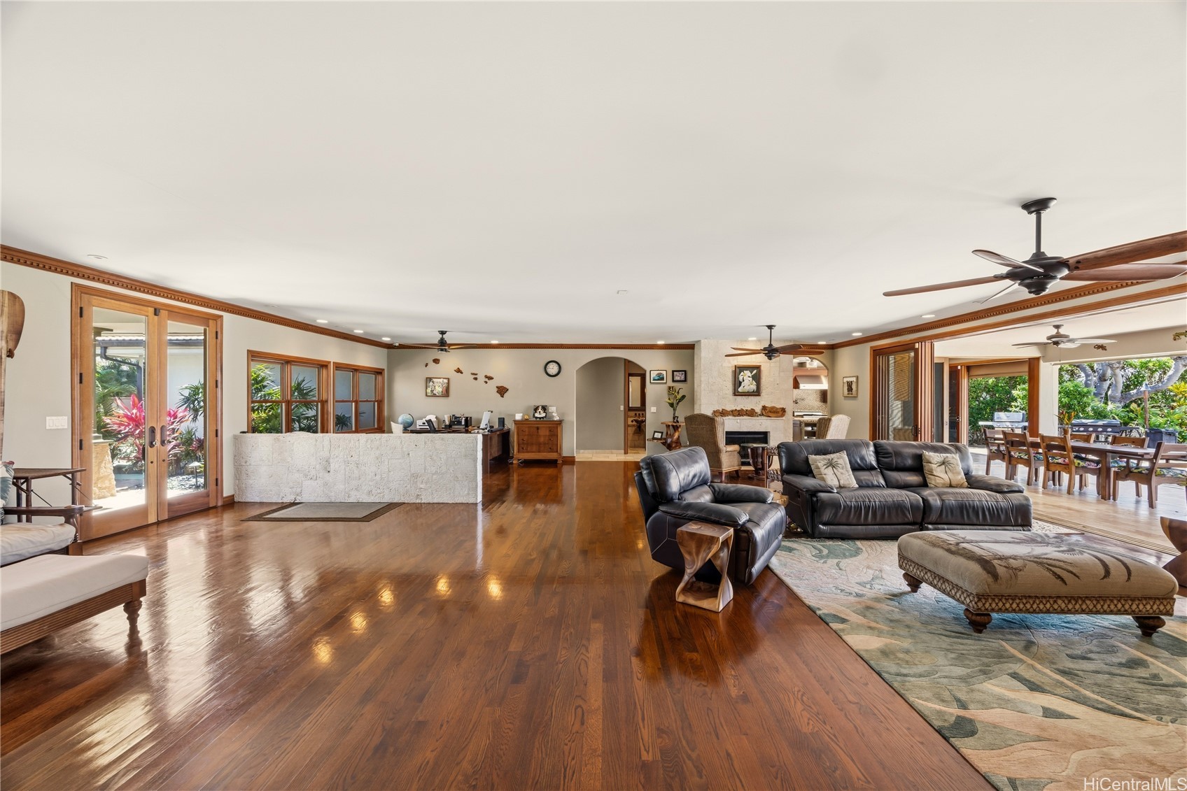 365 Portlock Road Property Photo 5