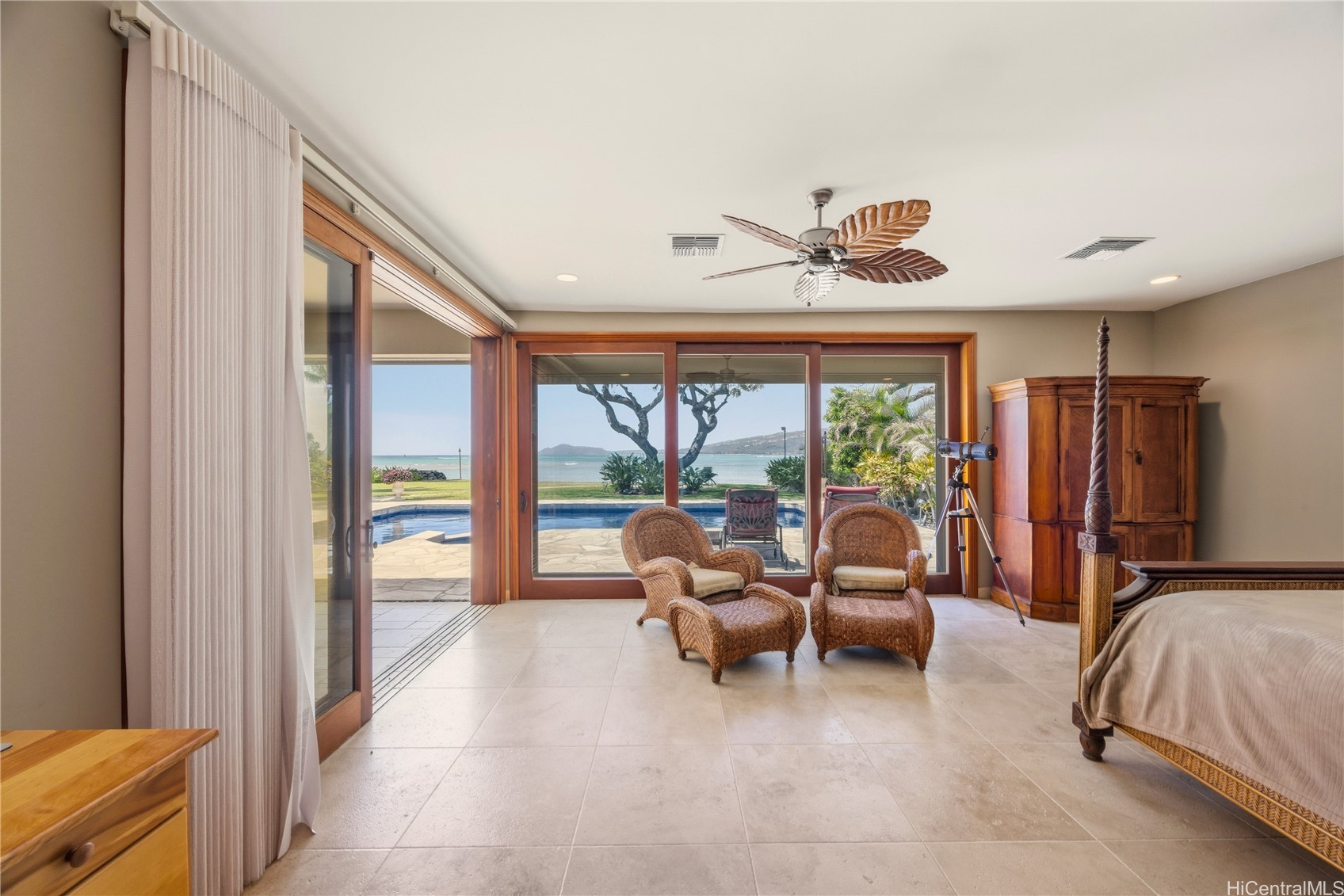 365 Portlock Road Property Photo 11
