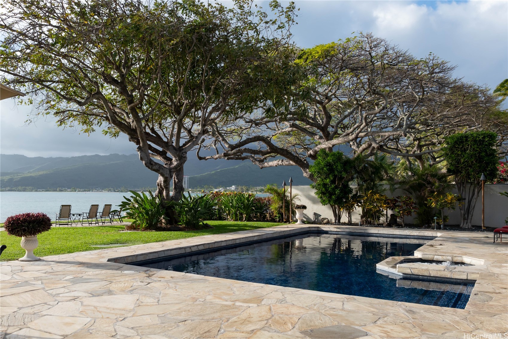 365 Portlock Road Property Photo 18