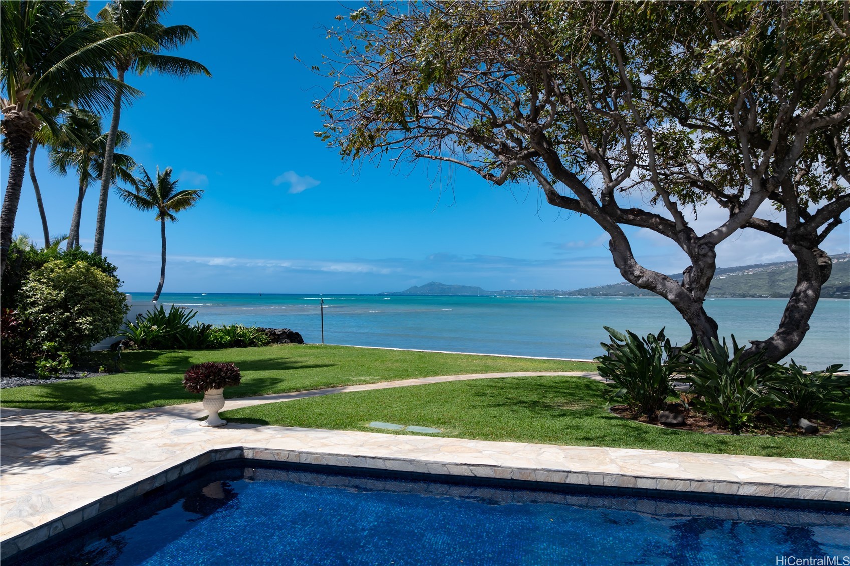 365 Portlock Road Property Photo 19