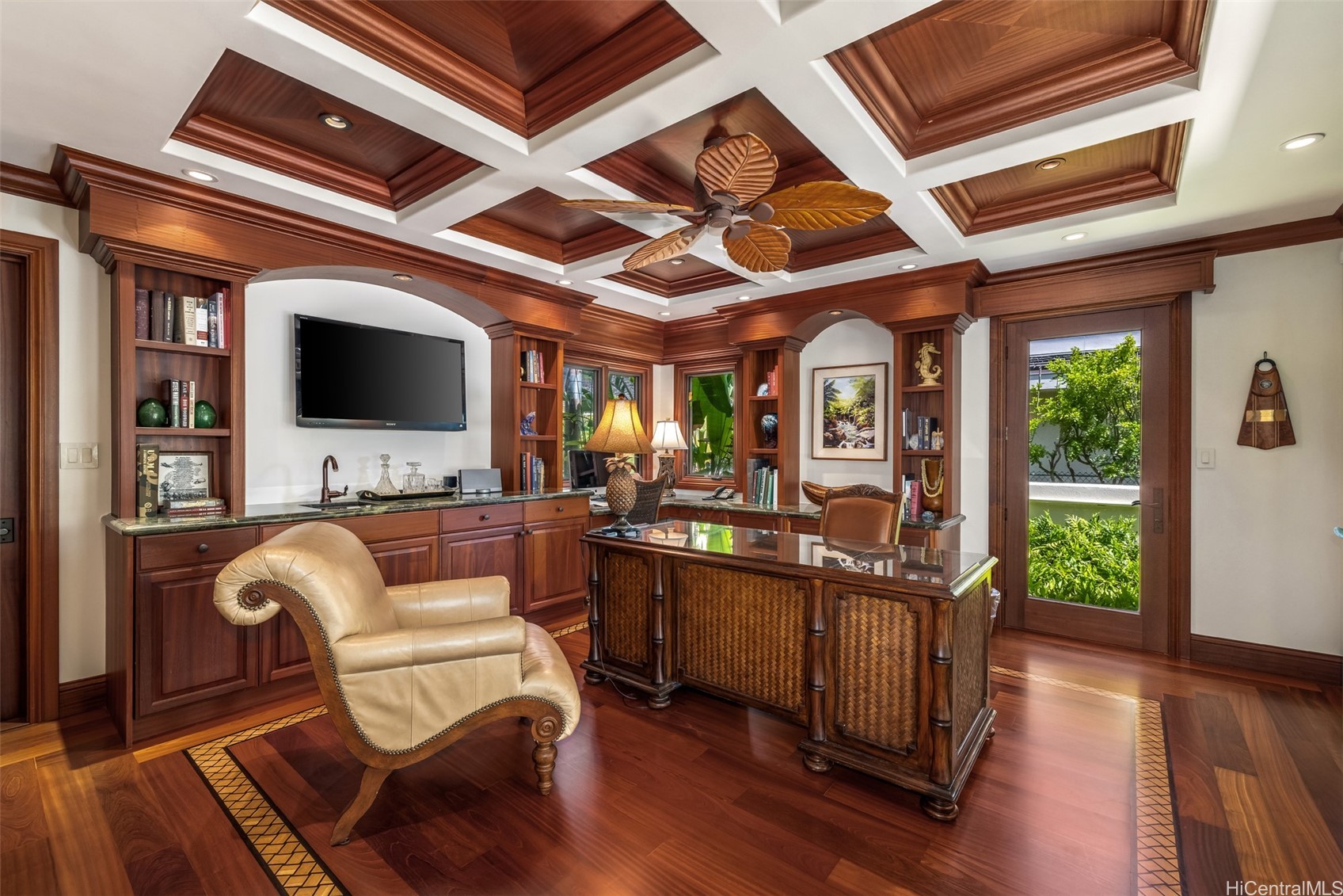 255 & 257 Portlock Road Property Photo 13