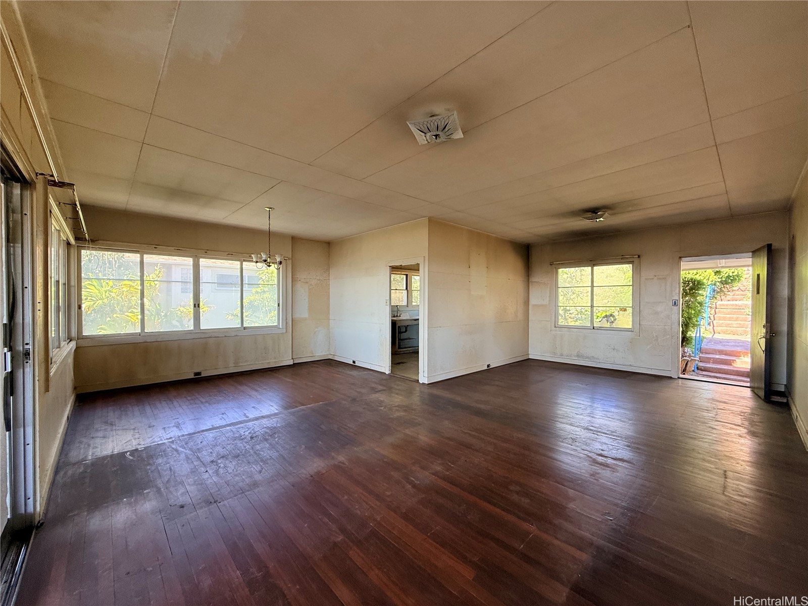 3655 Nihipali Place Property Photo 9