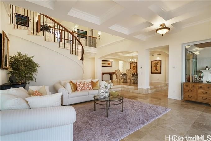 525 Moaniala Street Property Photo 8