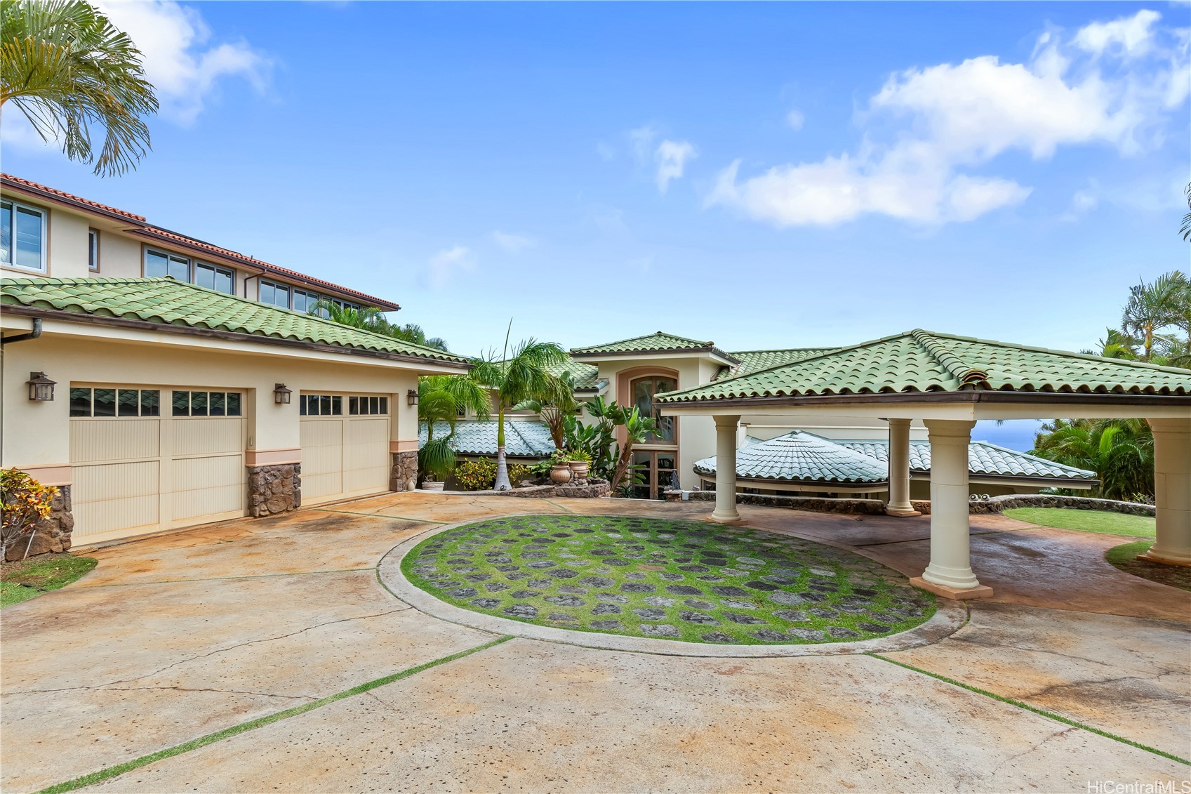 525 Moaniala Street Property Photo 19