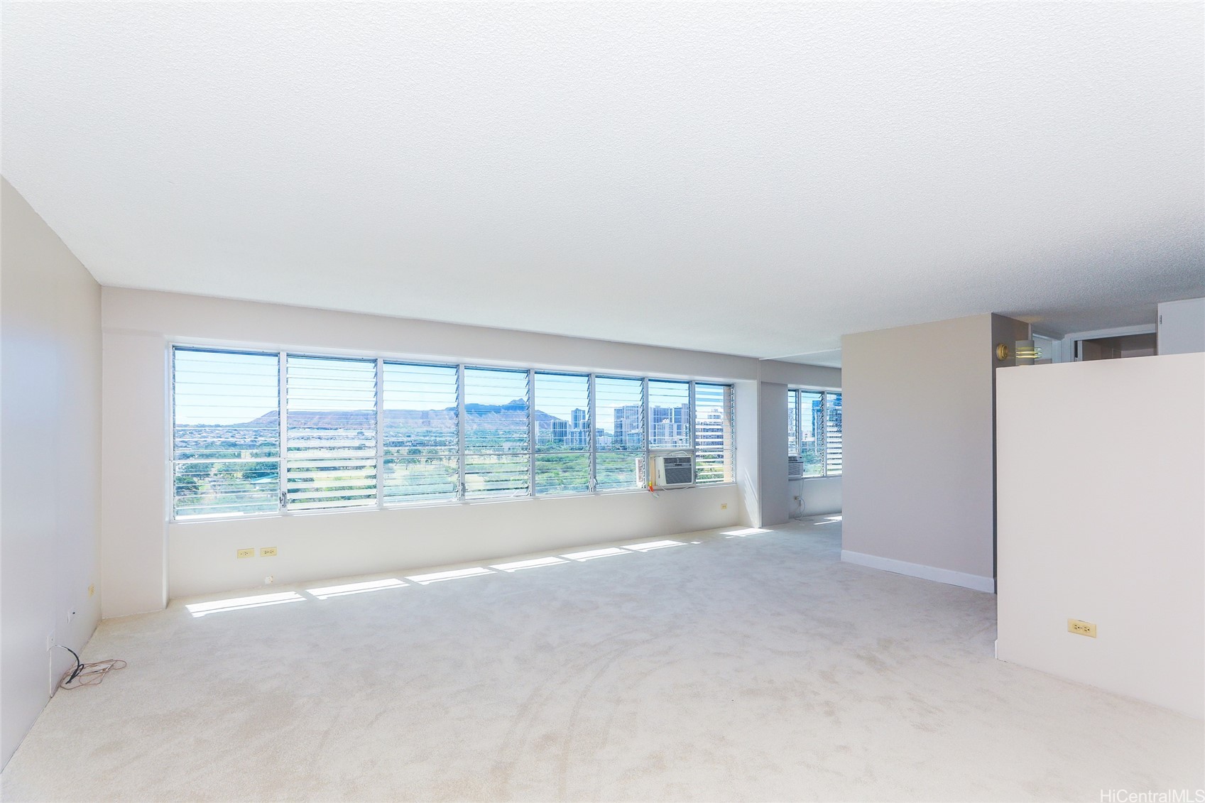 2525 Date Street 1501 Property Photo 3